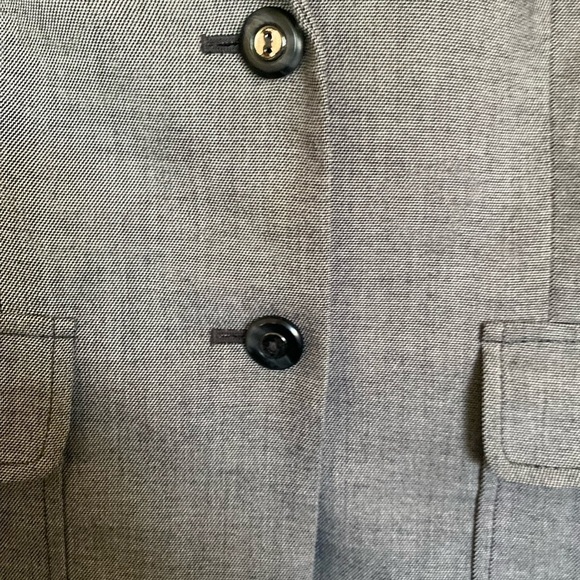 Like new Calvin Klein ladies stretch size 4 blazer - Picture 4 of 6